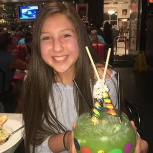 Meet your Posher, Lily